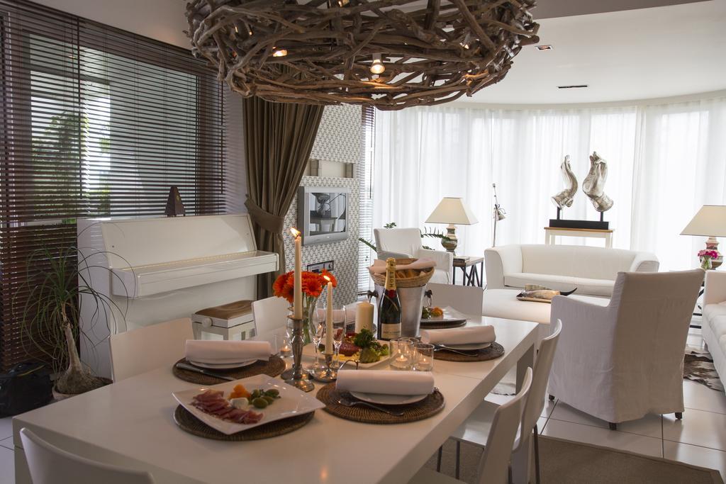 Pavi Apts Ljubljana - Private Rooftop Swimming Pool חדר תמונה