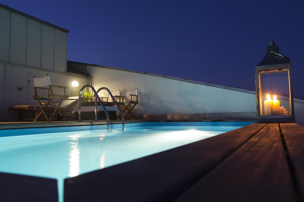 Pavi Apts Ljubljana - Private Rooftop Swimming Pool חדר תמונה